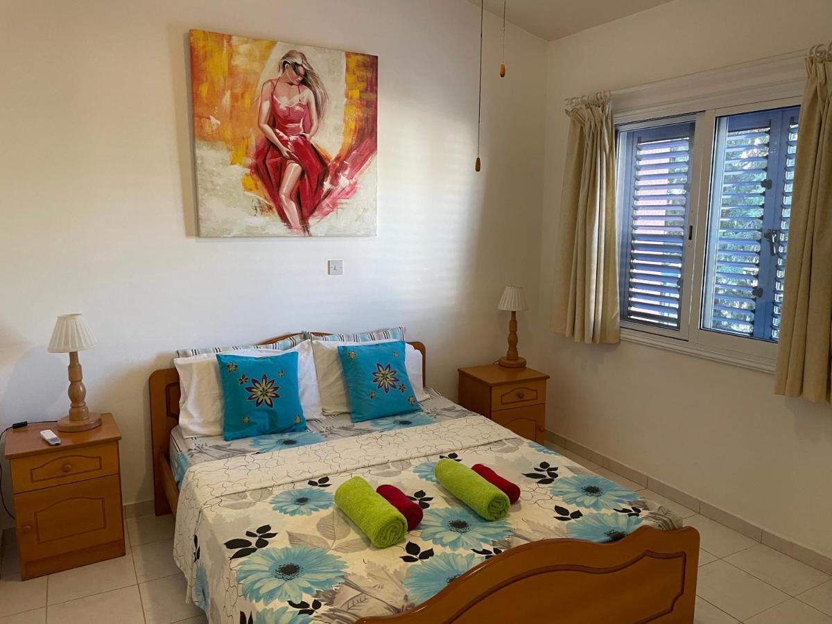 Paradise Gardens Prestige And Lovely Apartment Paphos Exterior foto