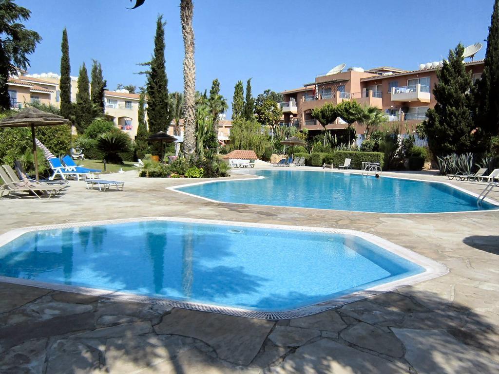Paradise Gardens Prestige And Lovely Apartment Paphos Exterior foto