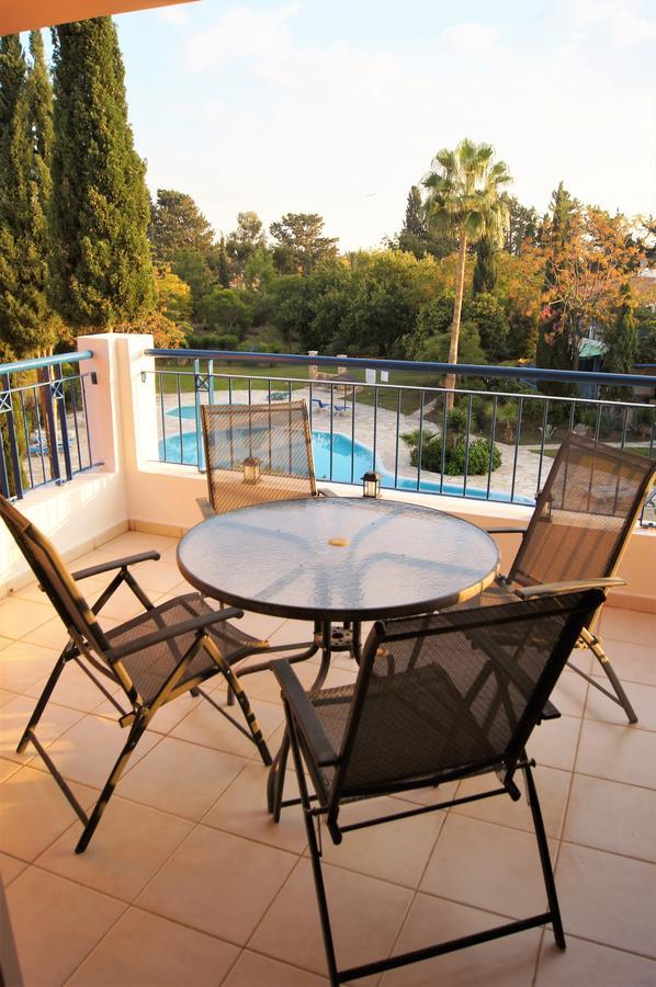 Paradise Gardens Prestige And Lovely Apartment Paphos Exterior foto