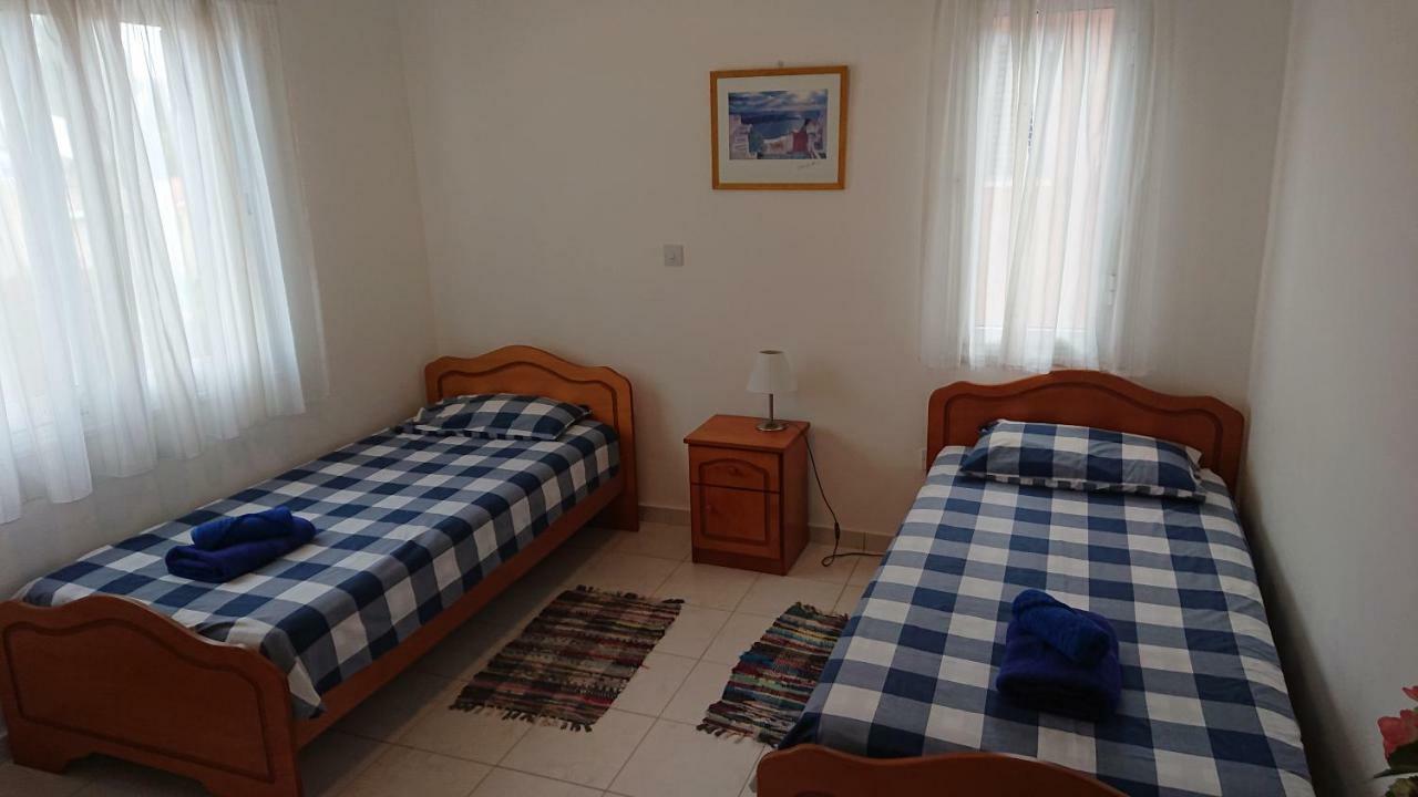 Paradise Gardens Prestige And Lovely Apartment Paphos Exterior foto